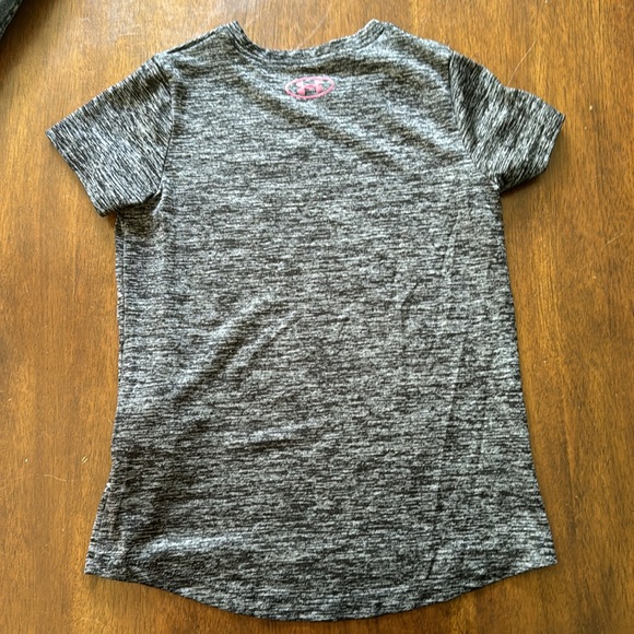 Under Armour T-Shirt - Picture 2 of 3